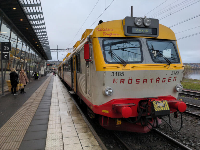 Train to Vaxjo. Train to Vaxjo.